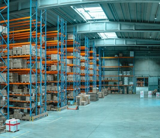 La transformation numérique des processus d’approvisionnement et de logistique. logistique et automatisation