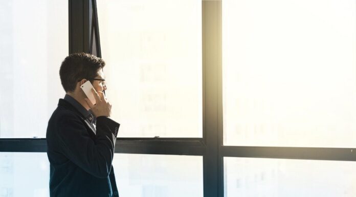 L’automatisation remplace-t-elle les commerciaux ? Ia et impact RH sur les commerciaux